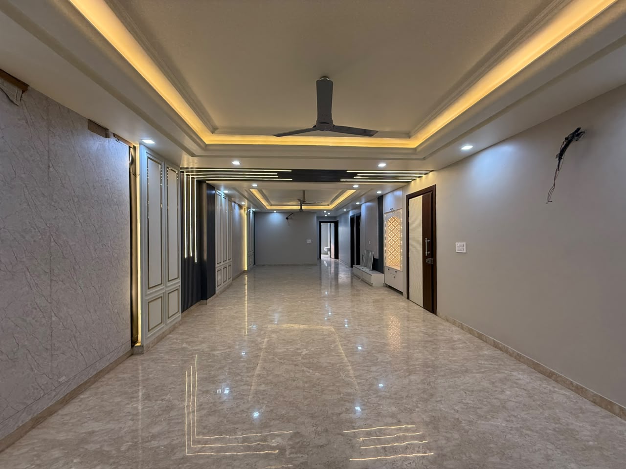 Spacious luxury hall Sector 28 Faridabad