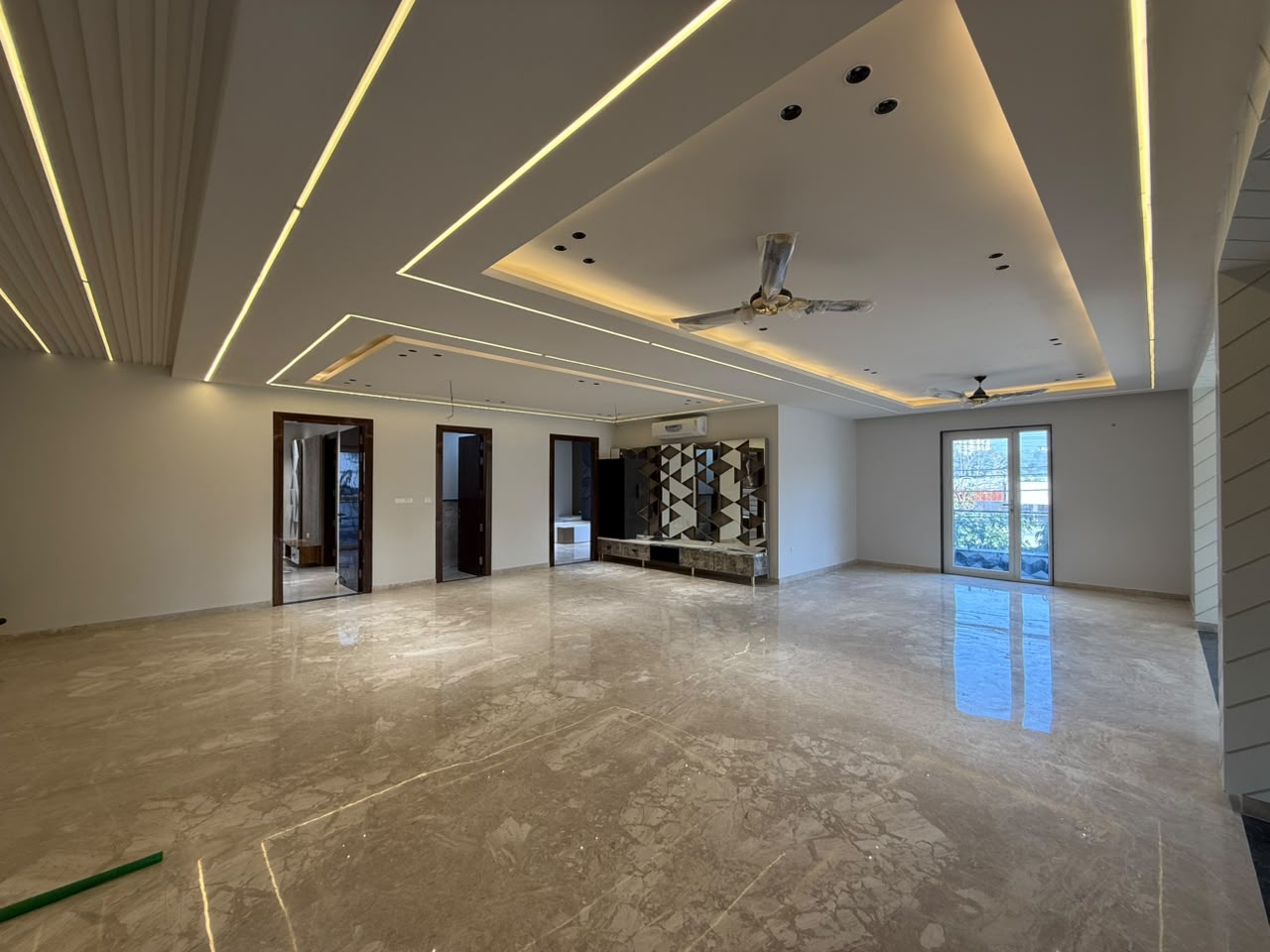 Premium builder floor living dining Faridabad